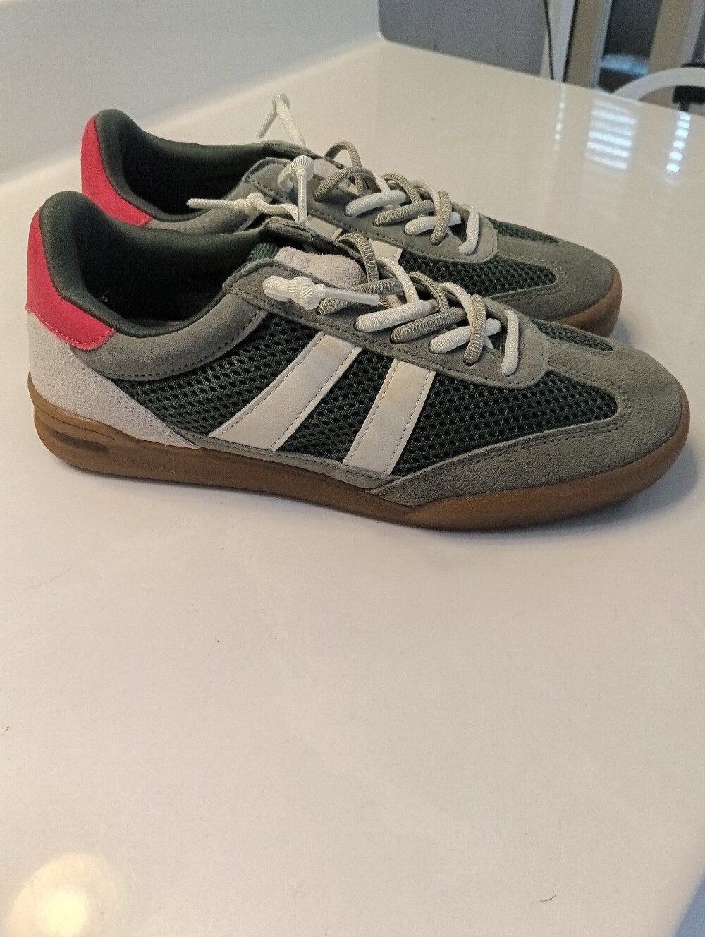 Project Cloud Women's Olive Green Memory Foam Sneakers Size 7.5